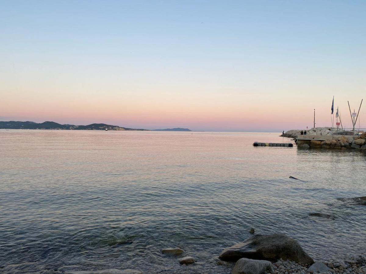 Fanny Wifi Climatise Tout A Pieds 4 Personnes La Ciotat Dış mekan fotoğraf